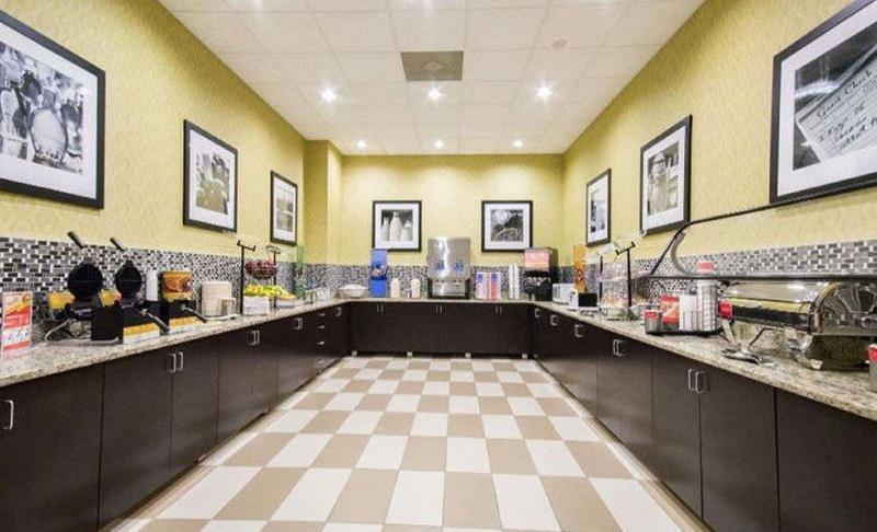 Ramada By Wyndham Orlando Florida Mall Εξωτερικό φωτογραφία